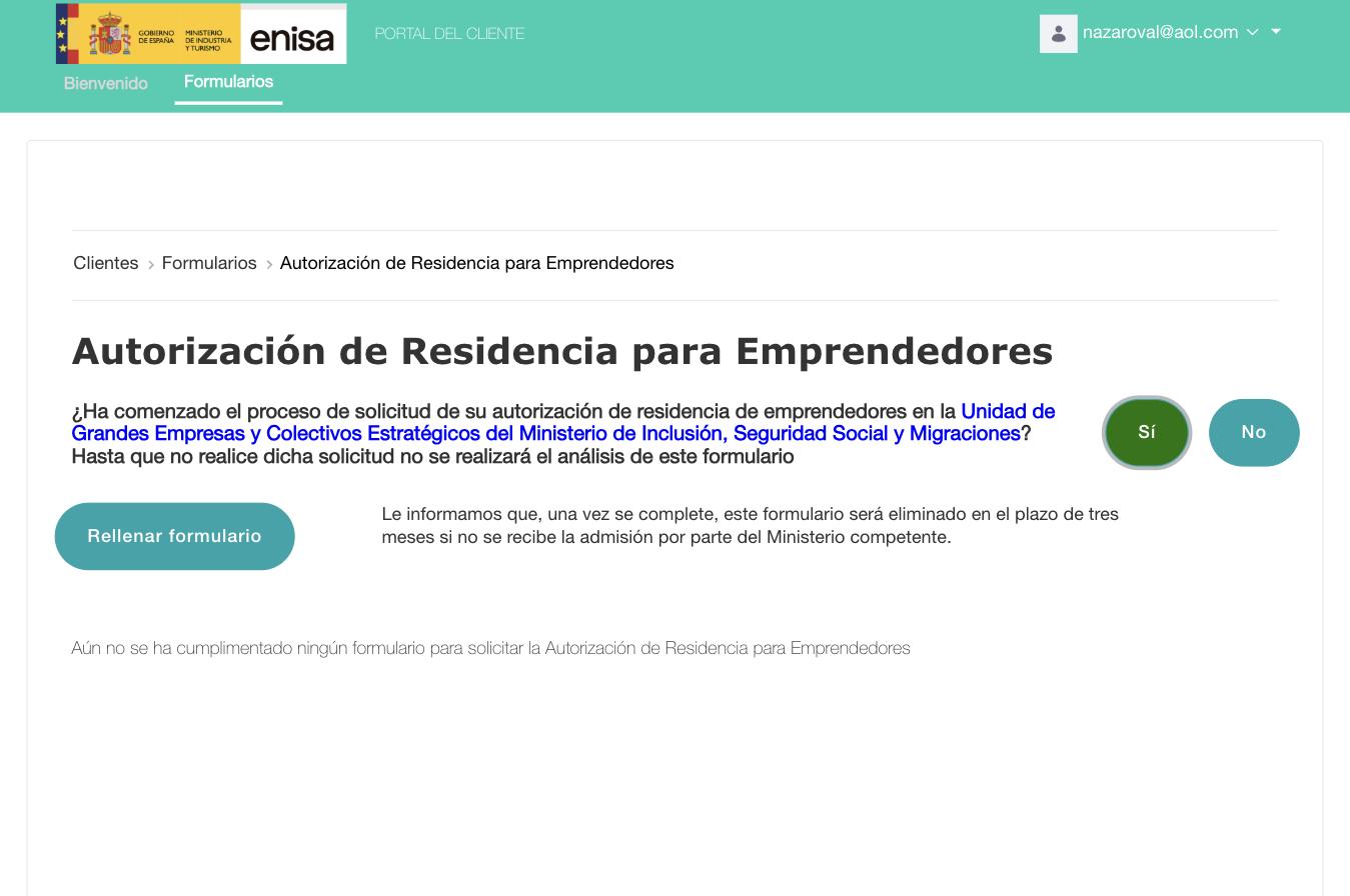 Экран ENISA после ответа Sí: кнопка Rellenar formulario и текст "Le informamos que, una vez se complete, este formulario será eliminado en el plazo de tres meses si no se recibe la admisión..."